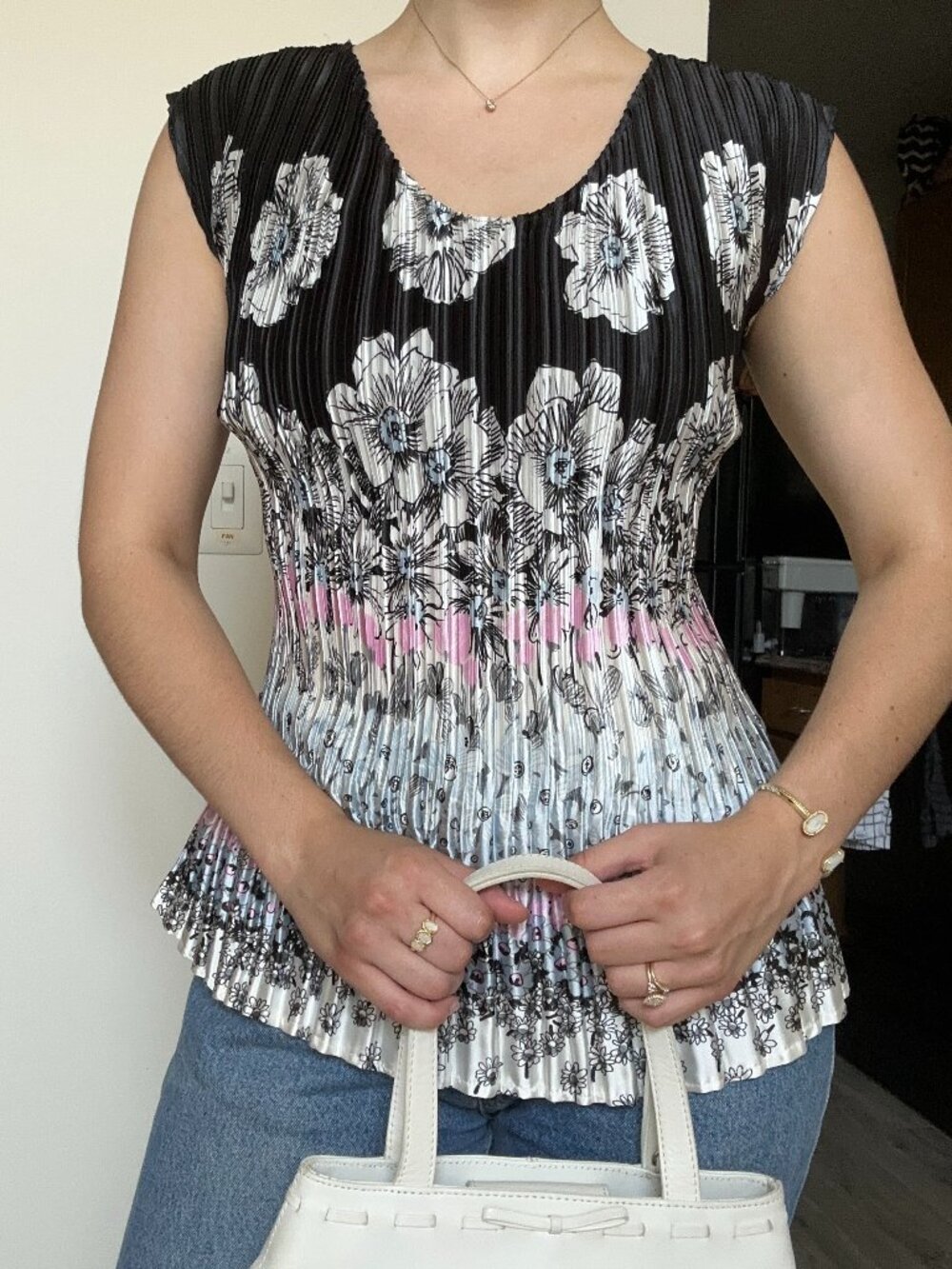 🌸 Milano Pleated Floral Peplum Top Size Medium 🌸